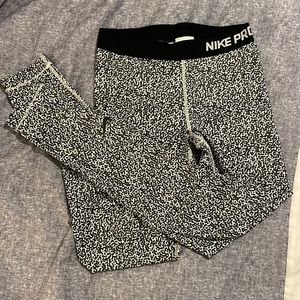 Nike Pro leggings/running tights size medium